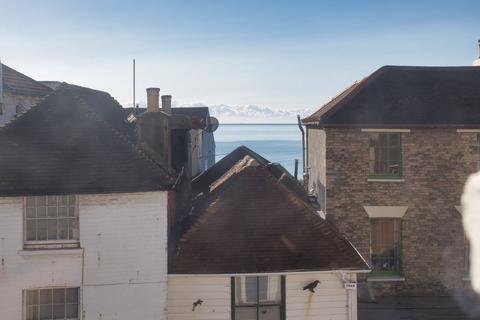 1 bedroom flat for sale, Sandgate High Street, Sandgate, CT20