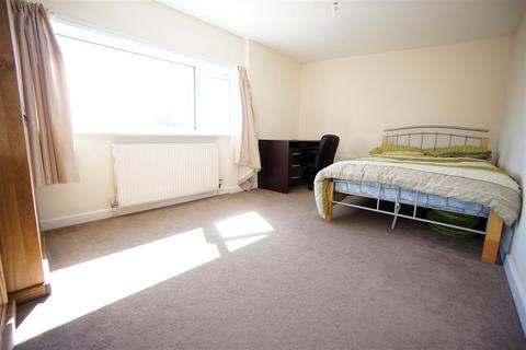 3 bedroom flat to rent, Addison Road - Flat 3, Plymouth PL4