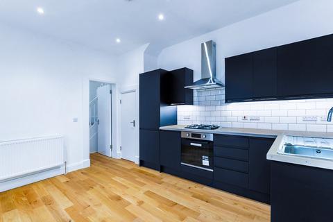 12 Carmunnock Road, Glasgow, G44 4UE