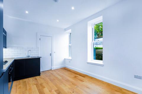 12 Carmunnock Road, Glasgow, G44 4UE