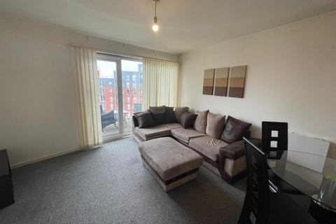 2 bedroom flat to rent, Stillwater Drive, Manchester M11