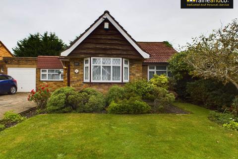 2 bedroom detached bungalow for sale, Fairview, Potters Bar