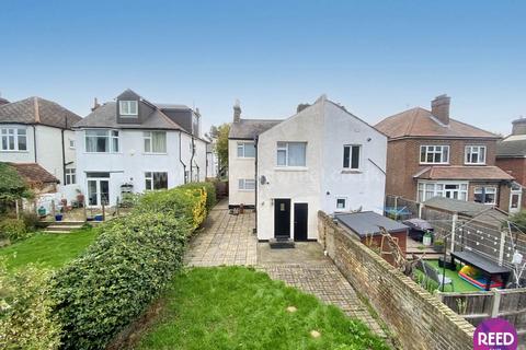 3 bedroom semi-detached house for sale, St Johns Road, Westcliff On Sea