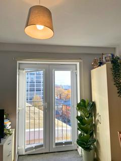 4 bedroom flat to rent, Rialto, Newcastle upon Tyne NE1