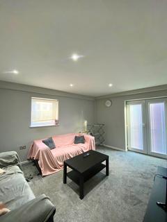 4 bedroom flat to rent, Rialto, Newcastle upon Tyne NE1