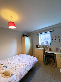 4 bedroom flat to rent, Rialto, Newcastle upon Tyne NE1