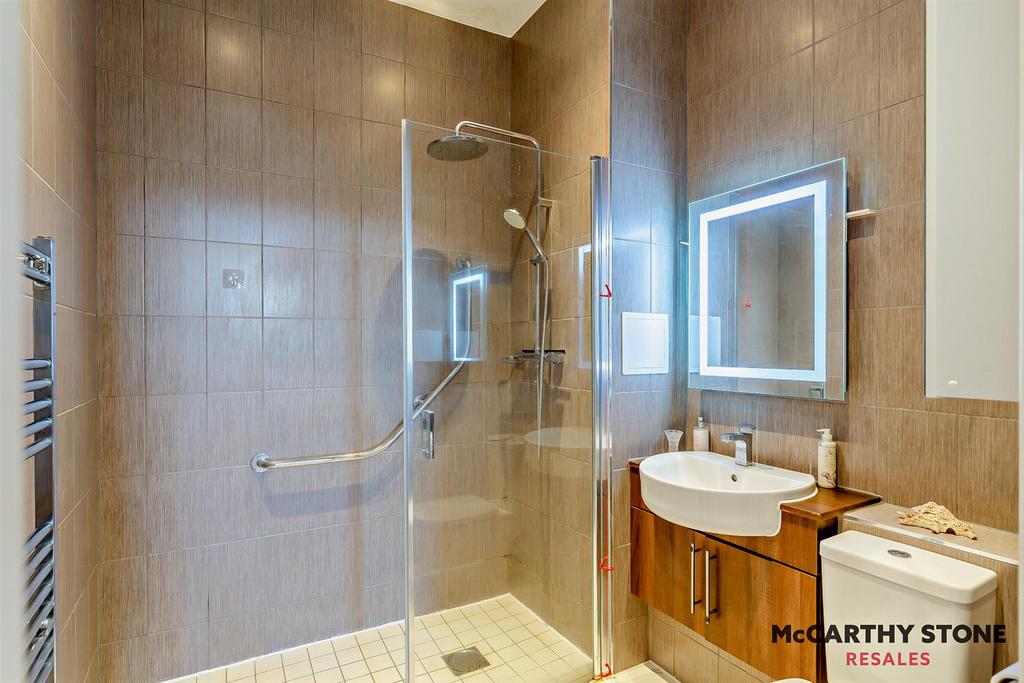 En suite Shower Room