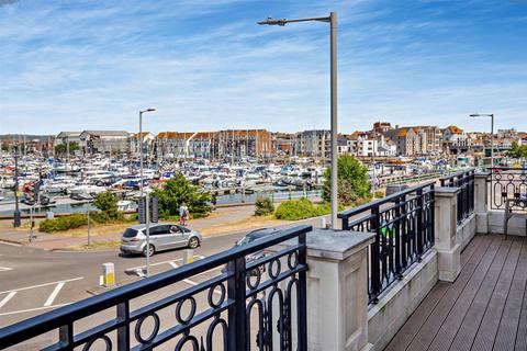 2 bedroom apartment for sale, Harbour Lights Court, North Quay, Weymouth, Dorset, DT4 8DW