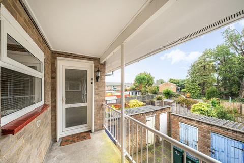 2 bedroom maisonette for sale, Shackleton Road, Crawley, West Sussex