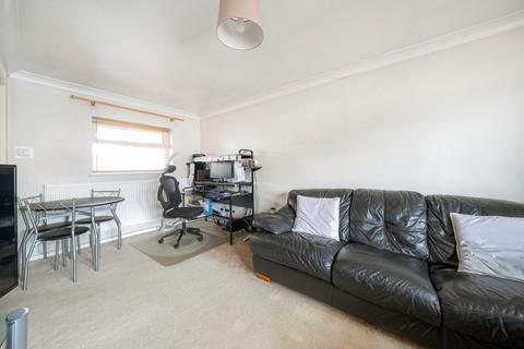 2 bedroom maisonette for sale, Shackleton Road, Crawley, West Sussex