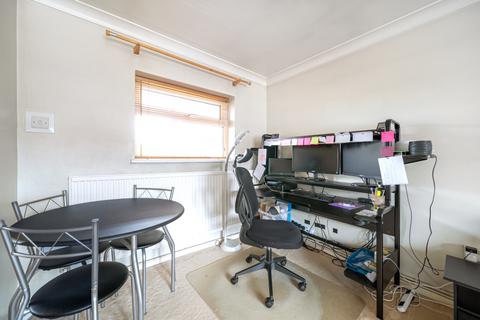 2 bedroom maisonette for sale, Shackleton Road, Crawley, West Sussex