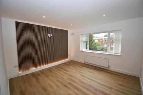 2 bedroom apartment to rent, Hanover Gardens, Upper Holly Walk, Leamington Spa, Warwickshire, CV32