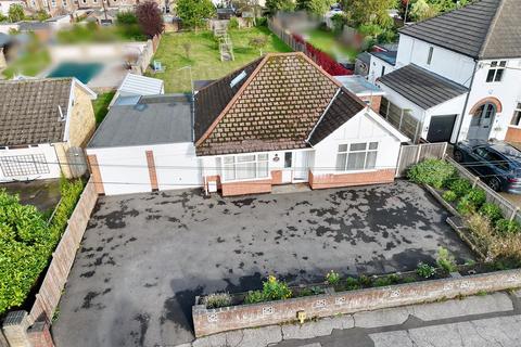 2 bedroom detached bungalow for sale, Cotmer Road, Oulton Broad