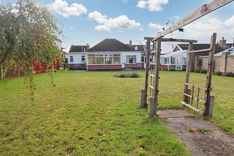 2 bedroom detached bungalow for sale, Cotmer Road, Oulton Broad