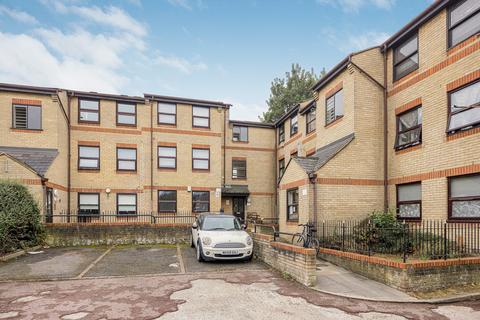 1 bedroom flat for sale, Edmeston Close, London E9