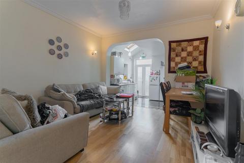 4 bedroom end of terrace house for sale, Milner Road, Birmingham, B29