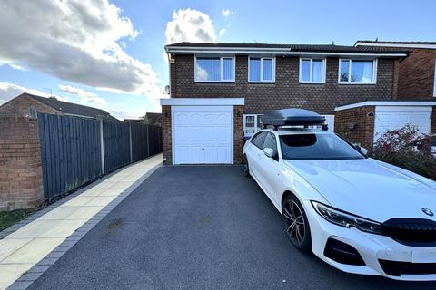 3 bedroom semi-detached house for sale, Martin Drive, Willenhall