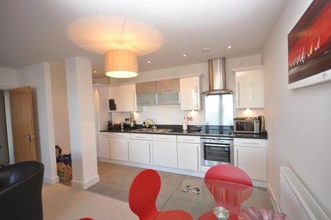 2 bedroom penthouse to rent, High Street, Southampton SO14