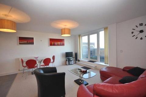 2 bedroom penthouse to rent, High Street, Southampton SO14