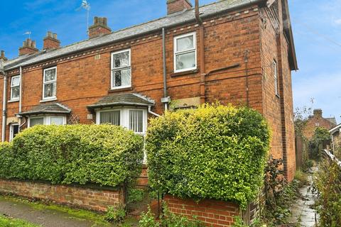 3 bedroom terraced house to rent, Howard Road, Banbury OX16