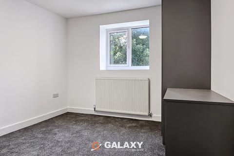 22 bedroom detached house to rent, Causeway Green Road, West Midlands, B68