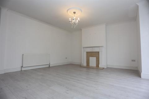 2 bedroom flat to rent, Albany Villas, Hove