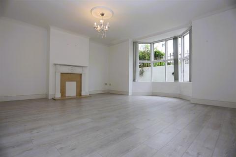 2 bedroom flat to rent, Albany Villas, Hove