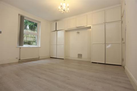 2 bedroom flat to rent, Albany Villas, Hove