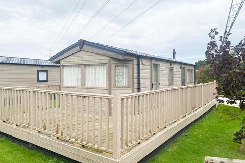 2 bedroom lodge for sale, Street Lane, Bubwith, Goole, DN14