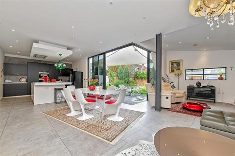 4 bedroom detached house for sale, West Riding, Bricket Wood, St. Albans