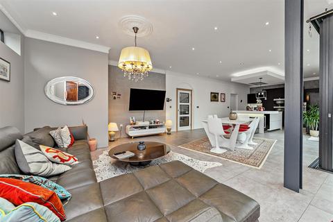 4 bedroom detached house for sale, West Riding, Bricket Wood, St. Albans