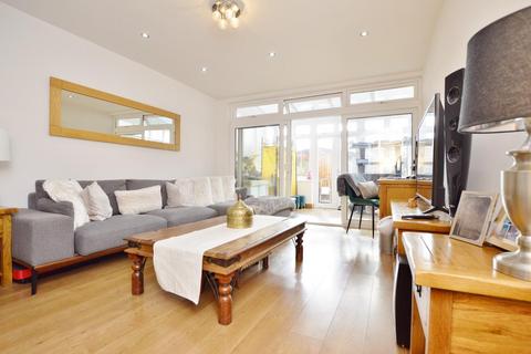 3 bedroom house for sale, Worthing Close, Stratford