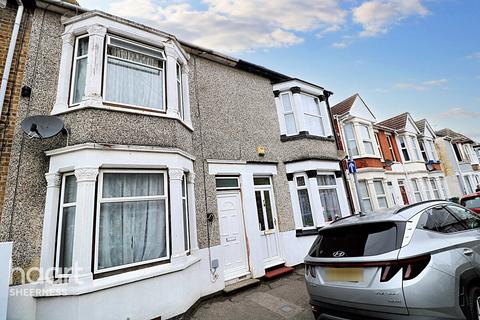 3 bedroom terraced house for sale, Alexandra Road, Sheerness