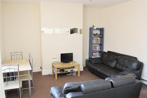 2 bedroom terraced house to rent, Thornville Avenue, Hyde Park, Leeds, LS6 1JS