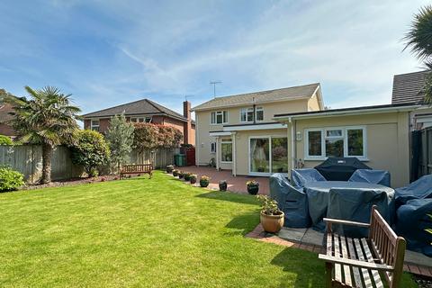 4 bedroom detached house for sale, Kingsway, Craigweil Private Estate, Bognor Regis, West Sussex PO21