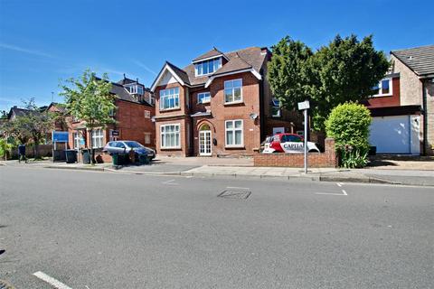 2 bedroom apartment to rent, 8 Highland Road, Kent BR1