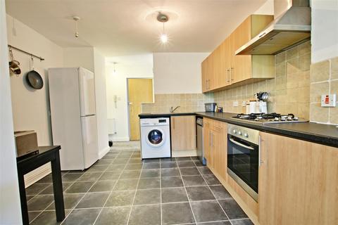 2 bedroom apartment to rent, 8 Highland Road, Kent BR1