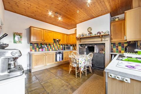 6 Burnland Terrace, Hexham, NE46 3JT