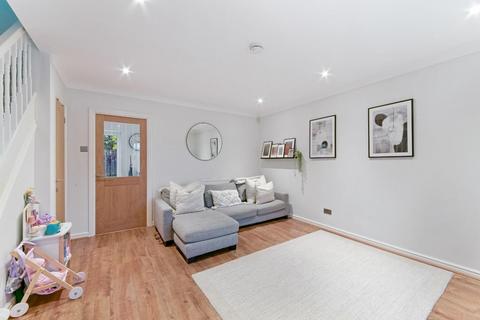 26 Rembrandt Court, Stoneleigh, Epsom, KT19 0SB