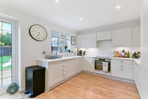 26 Rembrandt Court, Stoneleigh, Epsom, KT19 0SB