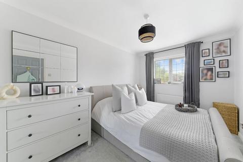 26 Rembrandt Court, Stoneleigh, Epsom, KT19 0SB