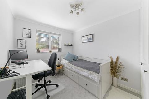 26 Rembrandt Court, Stoneleigh, Epsom, KT19 0SB