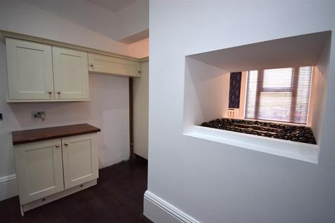 4 bedroom end of terrace house for sale, Westoe Road, South Shields