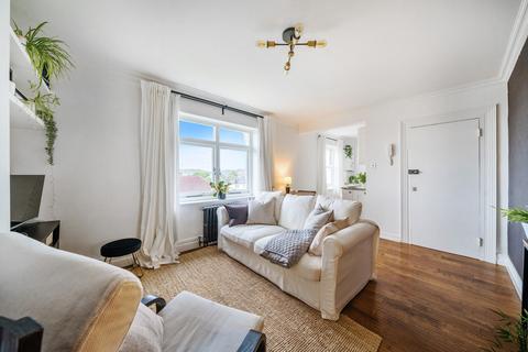 1 bedroom apartment for sale, Montacute Road, London