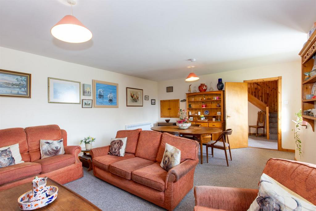 SITTING ROOM & DINING AREA