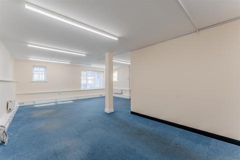 Office to rent, High Street, Market Harborough