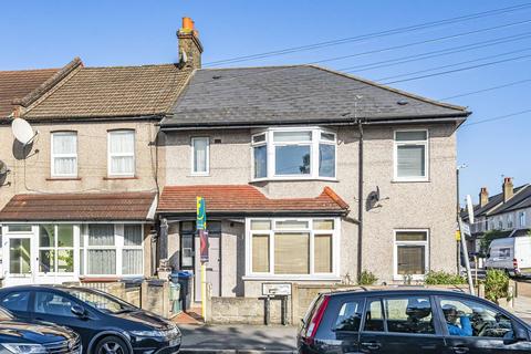 156 Western Road, Mitcham, CR4 3EB