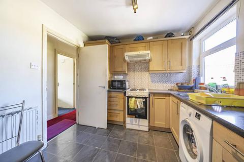 156 Western Road, Mitcham, CR4 3EB