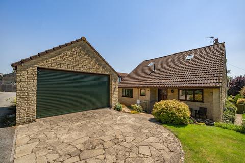 2 bedroom detached bungalow for sale, Cherry Orchard Drive, Wells, BA5