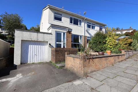 3 bedroom semi-detached house for sale, 4 Geraints Way, Cowbridge, Vale of Glamorgan, CF71 7AY